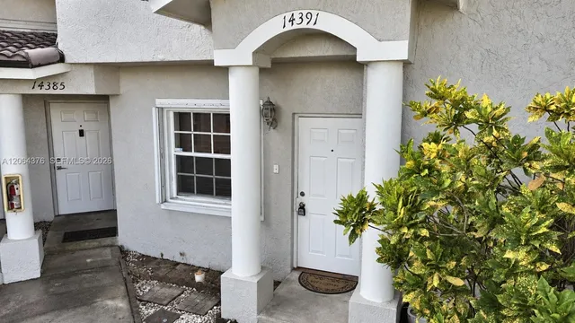 3-bedroom rental at 14391 SW 120th Court #7-7, Miami