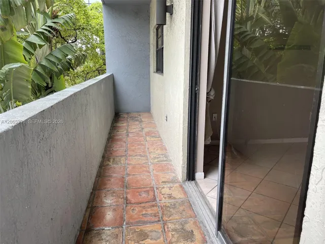 2-bedroom rental at 1250 Lincoln Road #306, Miami Beach