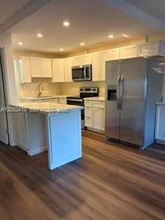 1-bedroom rental at 22 SE 3rd Terrace #2, Dania Beach