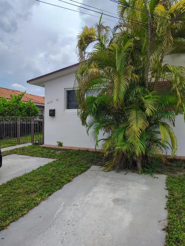 3-bedroom rental at 4250 NW 3rd Street #4250, Miami