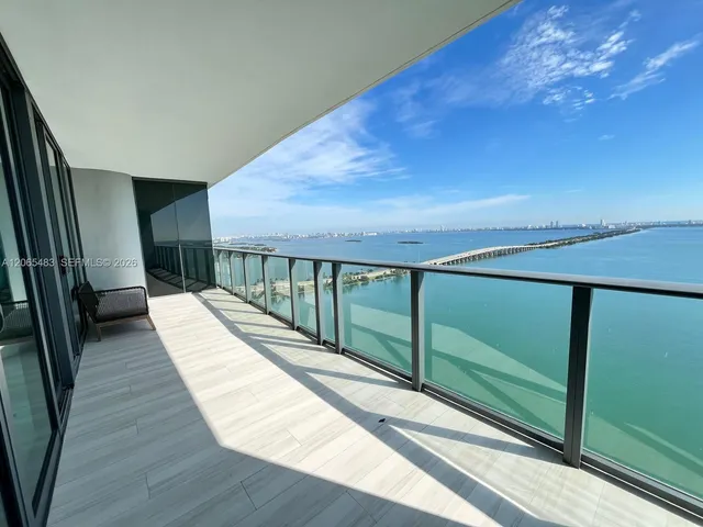 3-bedroom rental at 3131 NE 7th Avenue #3003, Miami
