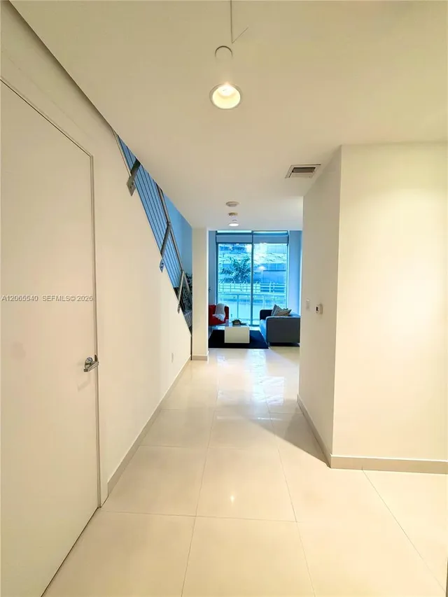1-bedroom rental at 1050 Brickell Avenue #206, Miami