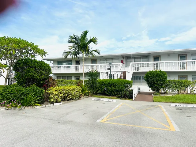 1-bedroom home at 8 GRANTHAM D, Deerfield Beach