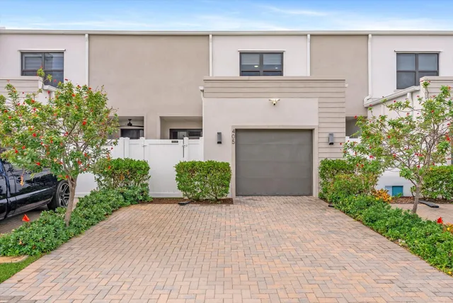 3-bedroom home at 405 NW 17th Street, Fort Lauderdale