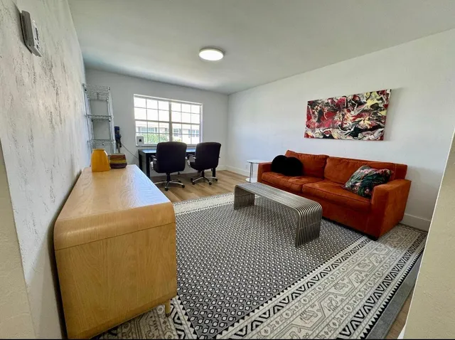 1-bedroom home at 299 SW 7TH Street #2070, Boca Raton