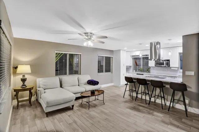 2-bedroom rental at 600 NE 7TH Avenue #8, Fort Lauderdale
