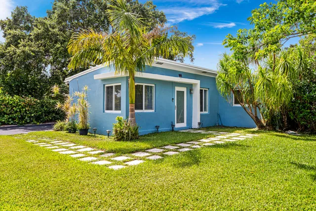 3-bedroom rental at 3305 SW 15th Street, Fort Lauderdale