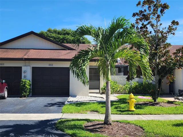 2-bedroom rental at 9020 NW 60TH Street, Tamarac