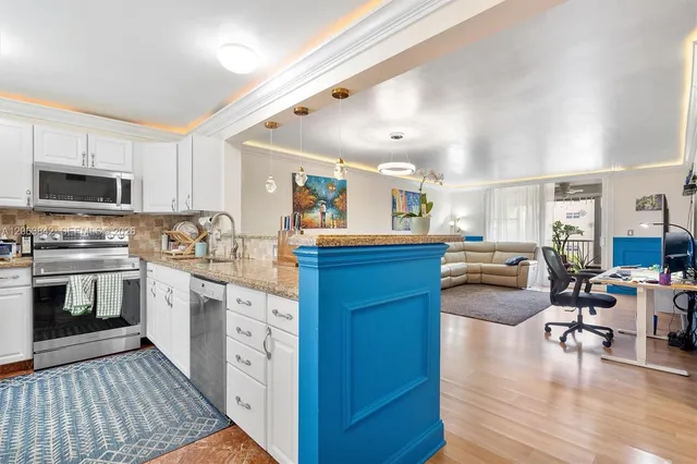 2-bedroom home at 1000 NE 12th Avenue #408, Hallandale Beach