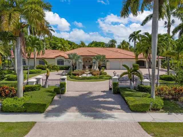 6-bedroom home at 9735 SW 64th Street, Miami