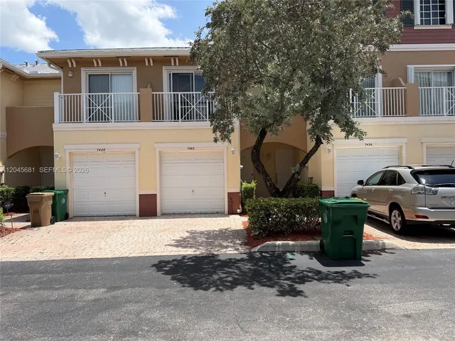 2-bedroom home at 7432 Willow Grove Place, Davie