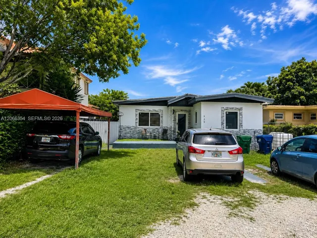 3-bedroom home at 529 SW 79th Avenue, Miami