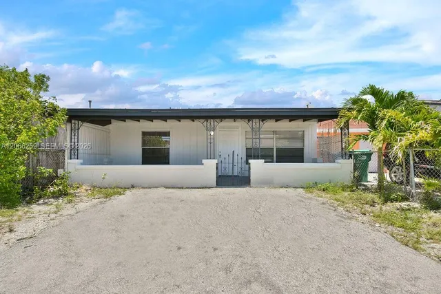 3-bedroom rental at 18947 NW 45th Avenue #1, Miami Gardens