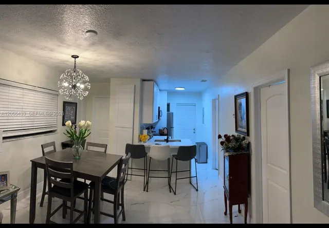 2-bedroom rental at 400 N 60th Way #A, Hollywood