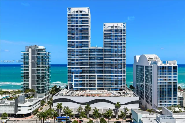 3-bedroom rental at 6899 Collins Avenue #702, Miami Beach