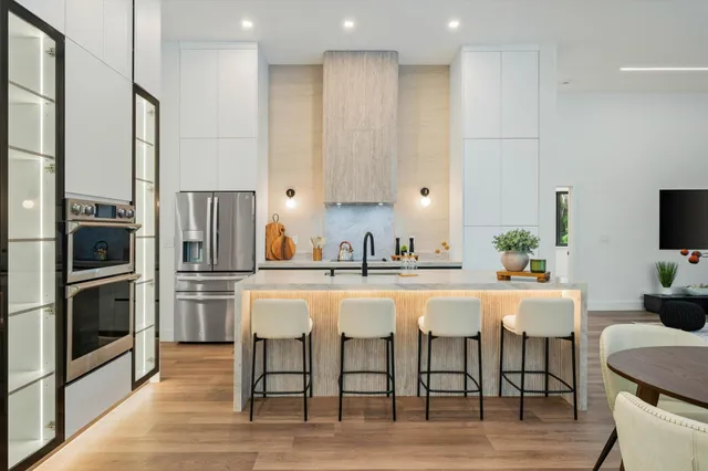6-bedroom home at 10386 NW 62ND Drive, Parkland