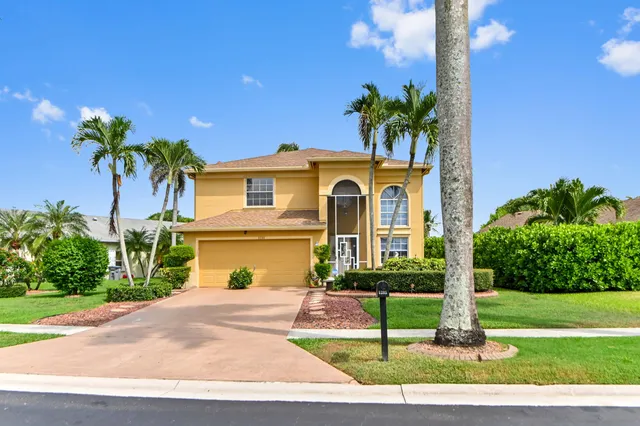 4-bedroom home at 6205 Lansdowne Circle, Boynton Beach