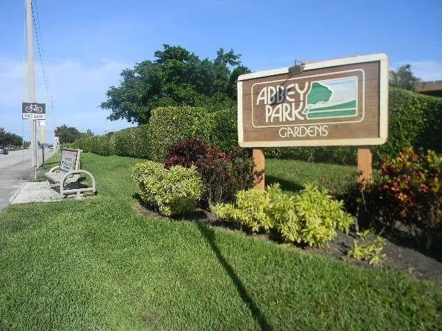 1-bedroom rental at 1846 Abbey Road #104, West Palm Beach