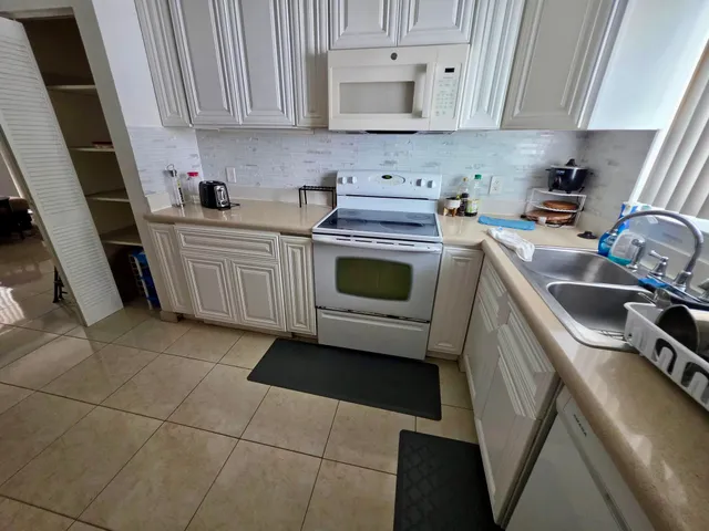 2-bedroom rental at 2245 FILLMORE Street #7, Hollywood