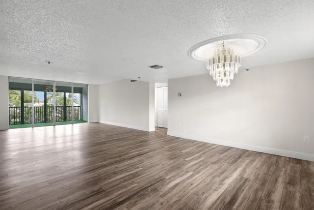 3-bedroom rental at 3940 INVERRARY Boulevard #404-A, Lauderhill