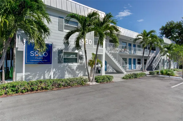 1-bedroom rental at 530 S FEDERAL Highway #5, Fort Lauderdale