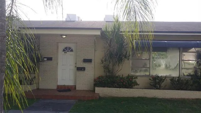 2-bedroom rental at 1201 S 19th Avenue #3, Hollywood