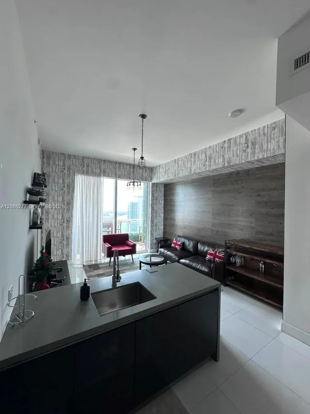 1-bedroom home at 1080 Brickell Avenue #4202, Miami