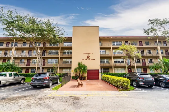 2-bedroom home at 801 SW 133rd Terrace #118K, Pembroke Pines