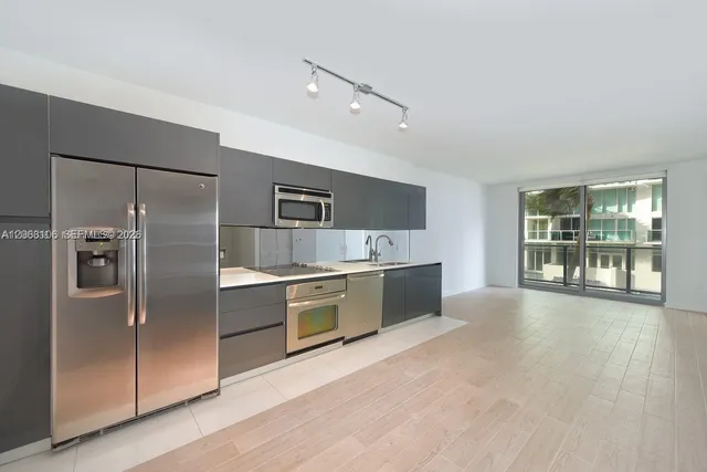 1-bedroom home at 31 SE 6th Street #406, Miami