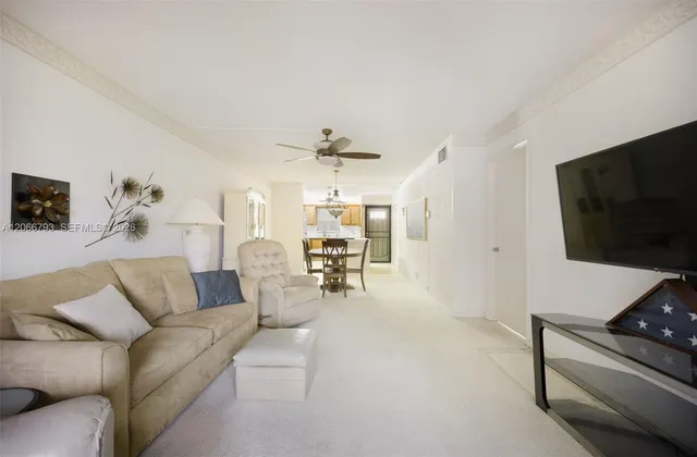 2-bedroom home at 750 SE 6th Avenue #322, Deerfield Beach
