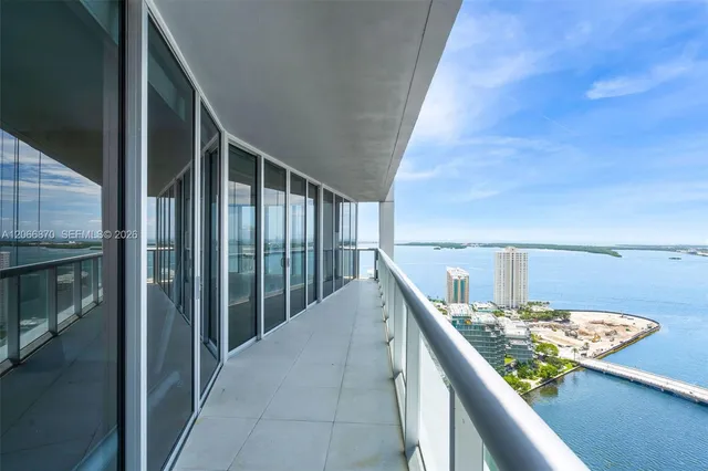 3-bedroom home at 495 Brickell Avenue #3601, Miami
