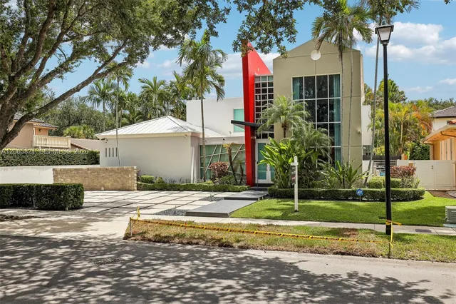 4-bedroom home at 16581 NW 84th Avenue, Miami Lakes