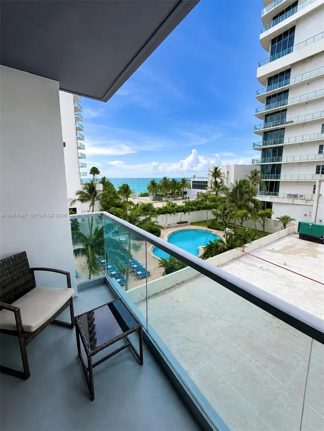 1-bedroom home at 4001 S Ocean Drive #4L, Hollywood