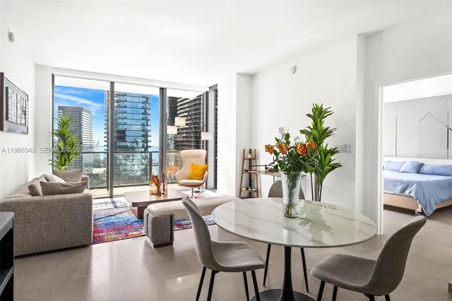 2-bedroom rental at 88 SW 7th Street #2105, Miami