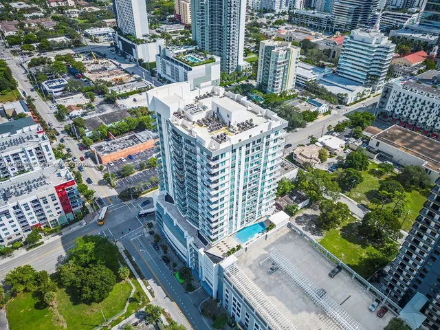 1-bedroom rental at 315 NE 3rd Avenue #2009, Fort Lauderdale