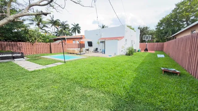 3-bedroom rental at 220 SW 5th Street, Dania Beach