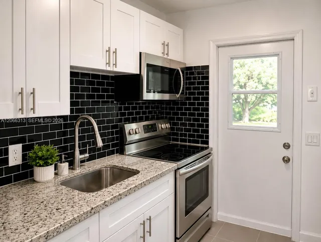 1-bedroom rental at 309 Phippen Waiters Road #2, Dania Beach