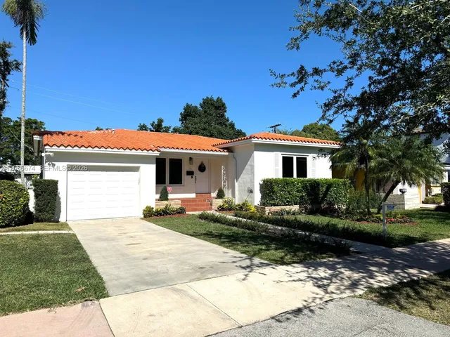 2-bedroom rental at 431 Candia Avenue, Coral Gables