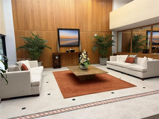 2-bedroom rental at 170 Ocean Lane Drive #909, Key Biscayne