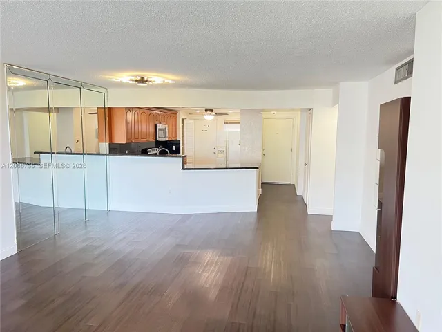 2-bedroom rental at 1770 NE 191st Street #509-1, Miami