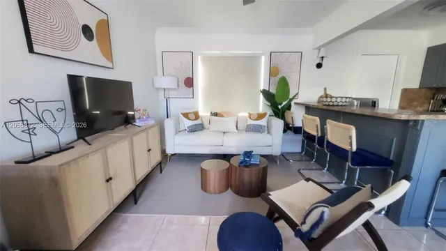 1-bedroom rental at 338 Roosevelt Street #1003, Hollywood