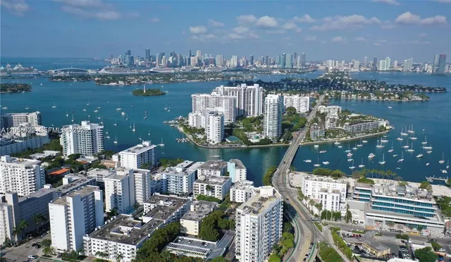 1-bedroom rental at 1345 Lincoln Road #501, Miami Beach