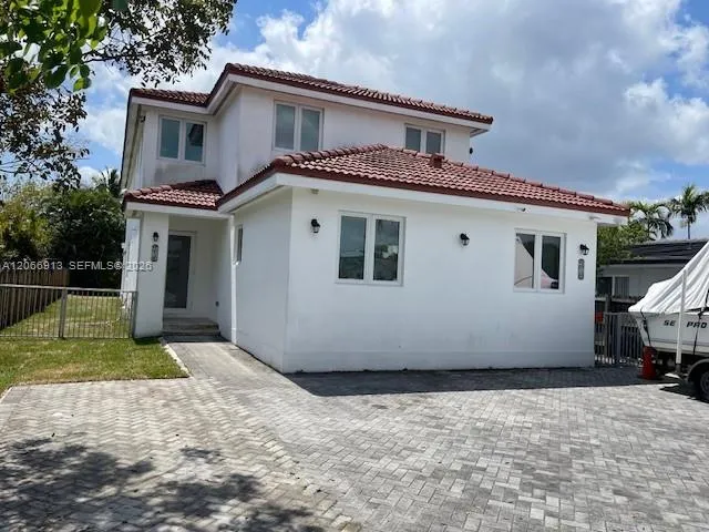 4-bedroom rental at 9010 SW 25th Street #1, Miami