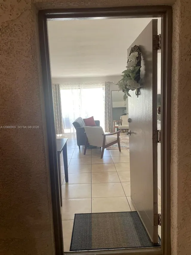 2-bedroom rental at 10393 N Kendall Drive #U6, Miami