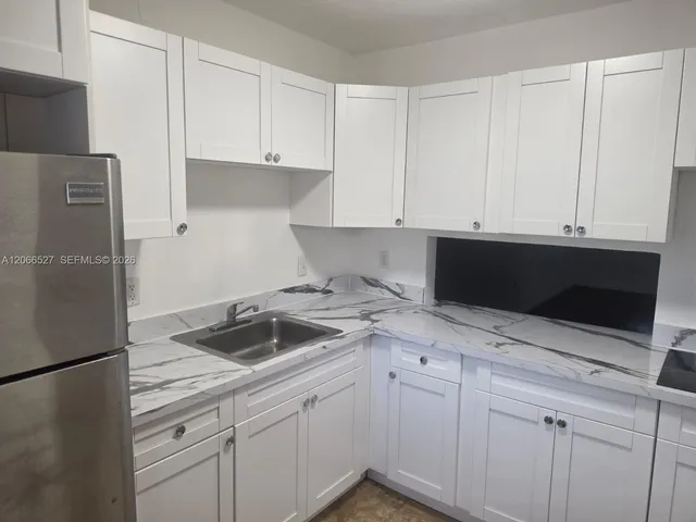 1-bedroom rental at 251 NE 187th Street #803, Miami