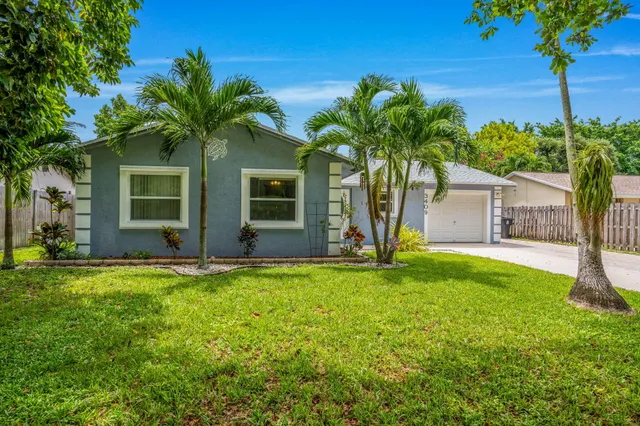 3-bedroom home at 3409 Wry, Lake Worth