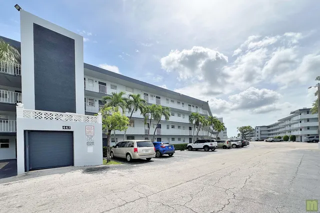 1-bedroom home at 443 NE 195TH Street #140, Miami