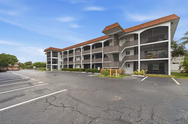 2-bedroom home at 651 PINE Drive #309, Pompano Beach