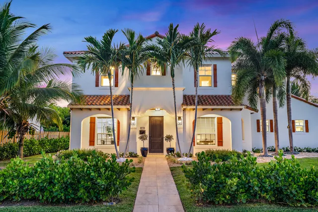 4-bedroom rental at 914 NE 2ND Avenue, Delray Beach