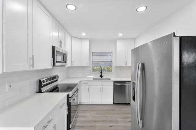4-bedroom rental at 316 NW 6th Court, Deerfield Beach